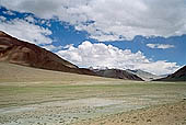 Ladakh - the road to Tso-Kar lake